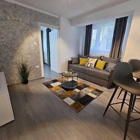 Mona Central Apartment 후네도아라 외부 사진